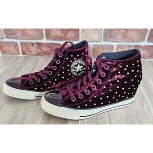 Converse Chuck Taylor Women's Hi Tops Size 8 Burgundy Velvet Velour Gold Studs